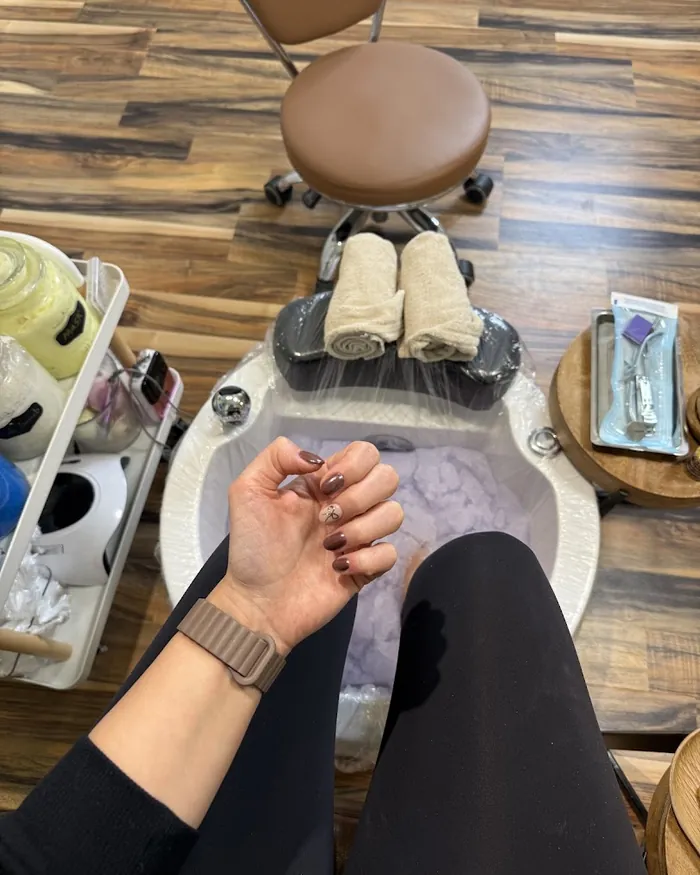 Manicure detail